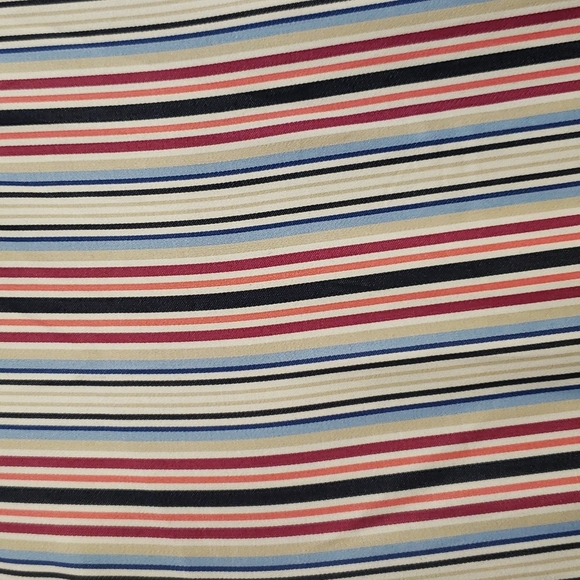 Button down - Picture 4 of 4